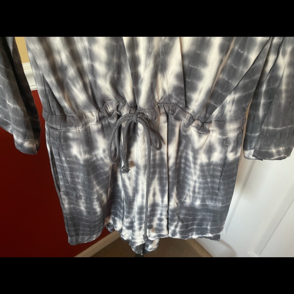 Cloth & Stone Drawstring Romper - Picture 3 of 5